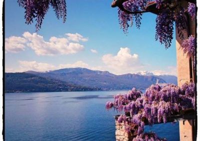 Dall'altra riva del lago