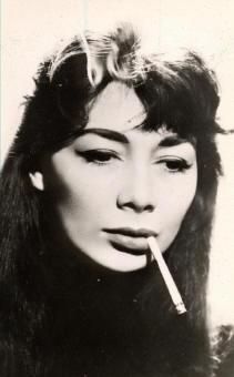 La ragazza scura
