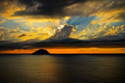 Occhi nel tramonto