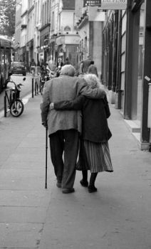 Il suono dei miei passi tra i tuoi silenzi