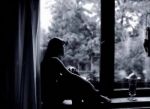 Rifletto in solitudine