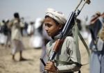 Bambini che giocano alla guerra