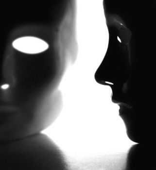Giù la maschera!