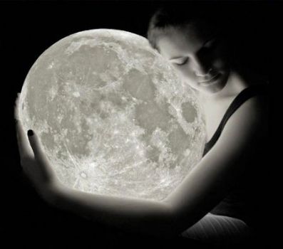 Nasce la luna