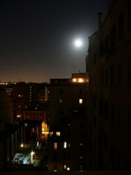 Luna d'alba romana