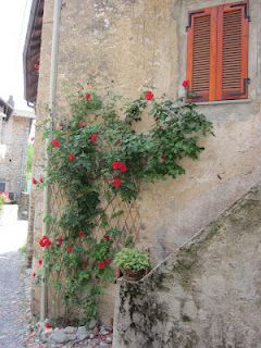 Alla poesia