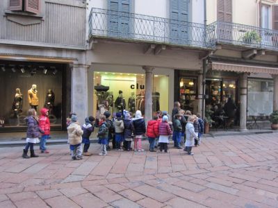 Fuori della scuola
