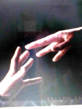 Non c'� la tua mano