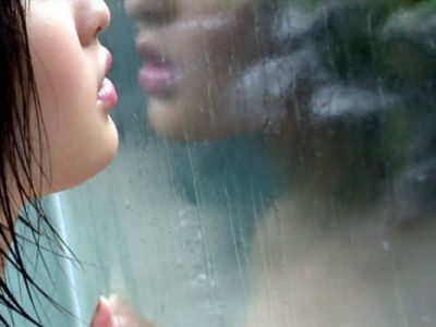Sono qui come un'ombra