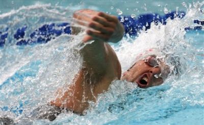 Al nuoto